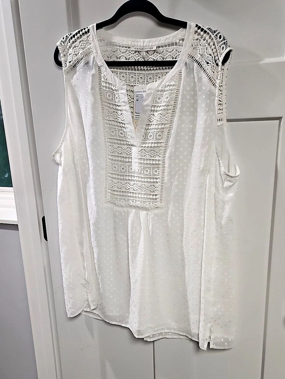 daniel rainn White Lace Detail Blouse Size 3X